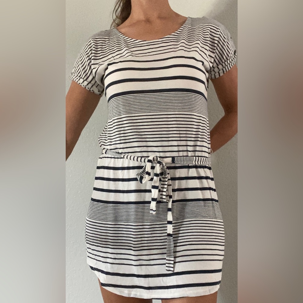 LA Made women’s striped mini dress. Size Small. Cotton with tie